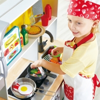 Детская игровая кухня Hape Делюкс с аксессуарами